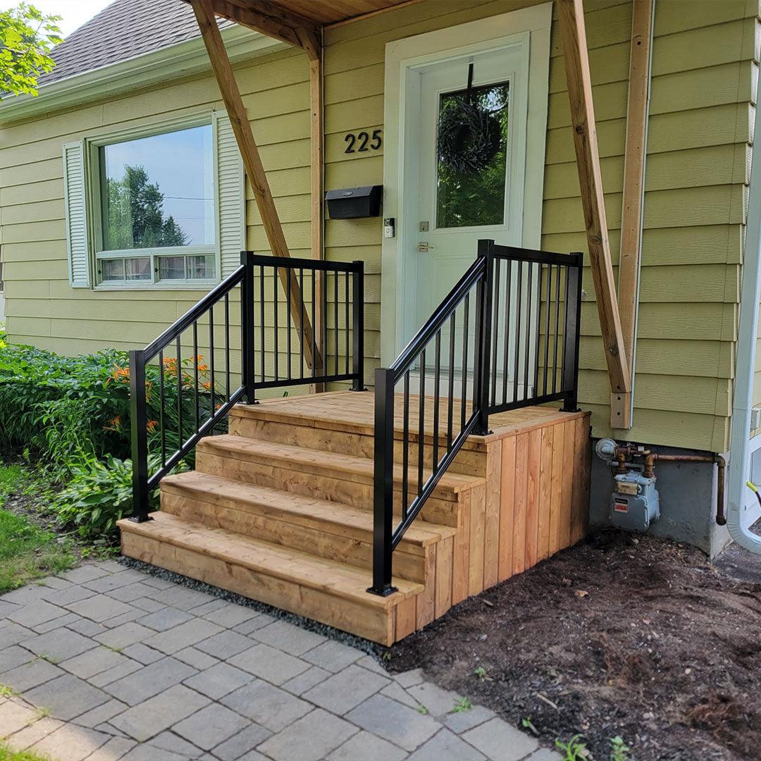 Aluminum Railing with Spindles - Deckify