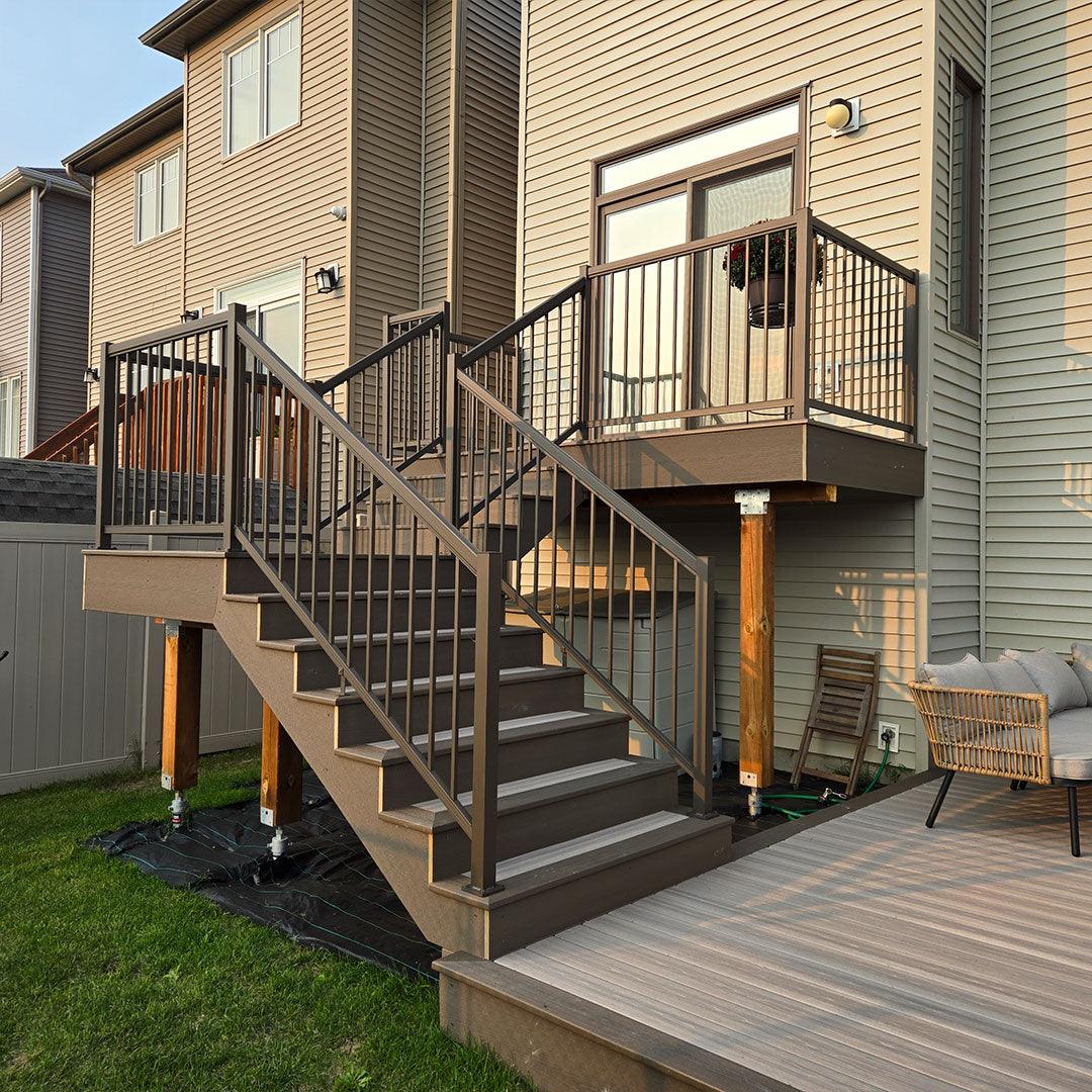 Aluminum Railing with Spindles - Deckify