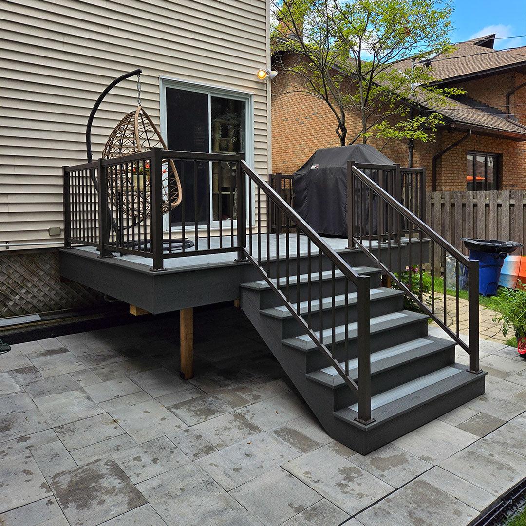 Aluminum Railing with Spindles - Deckify