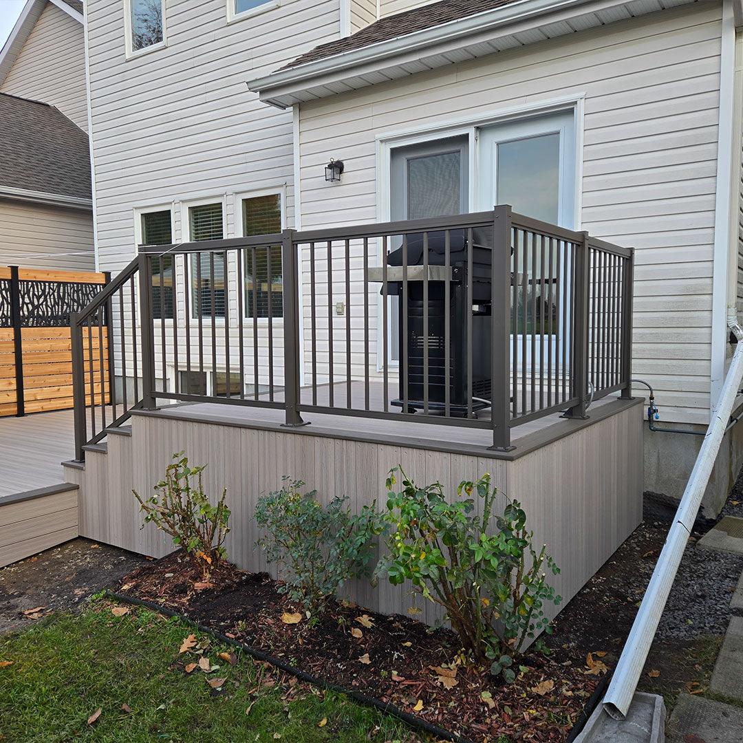 Aluminum Railing with Spindles - Deckify