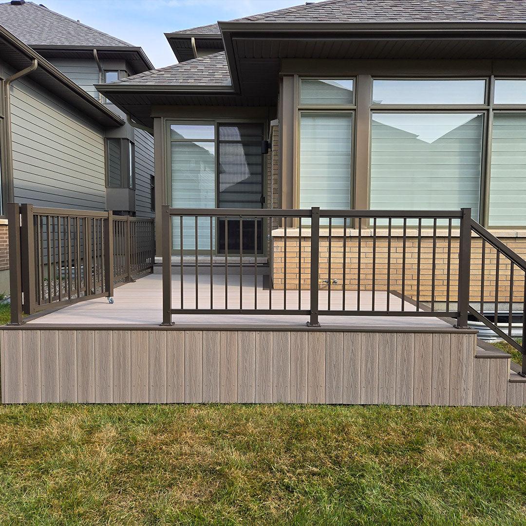 Aluminum Railing with Spindles - Deckify