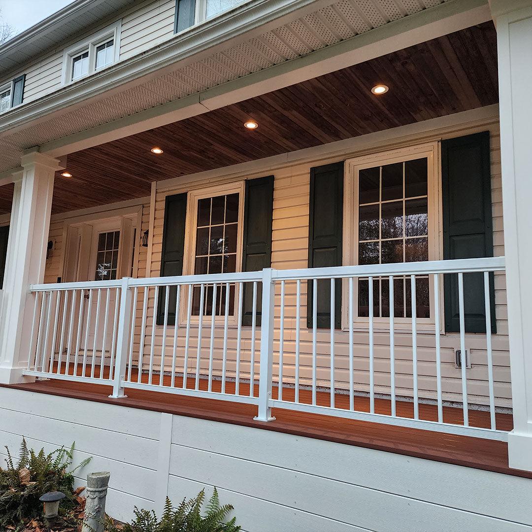Aluminum Railing with Spindles - Deckify
