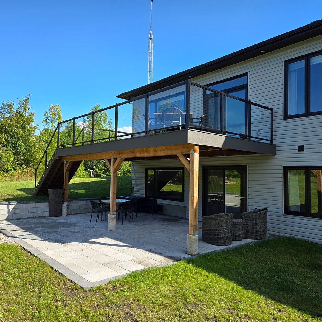 Aluminum Railing with Glass Panels - Deckify