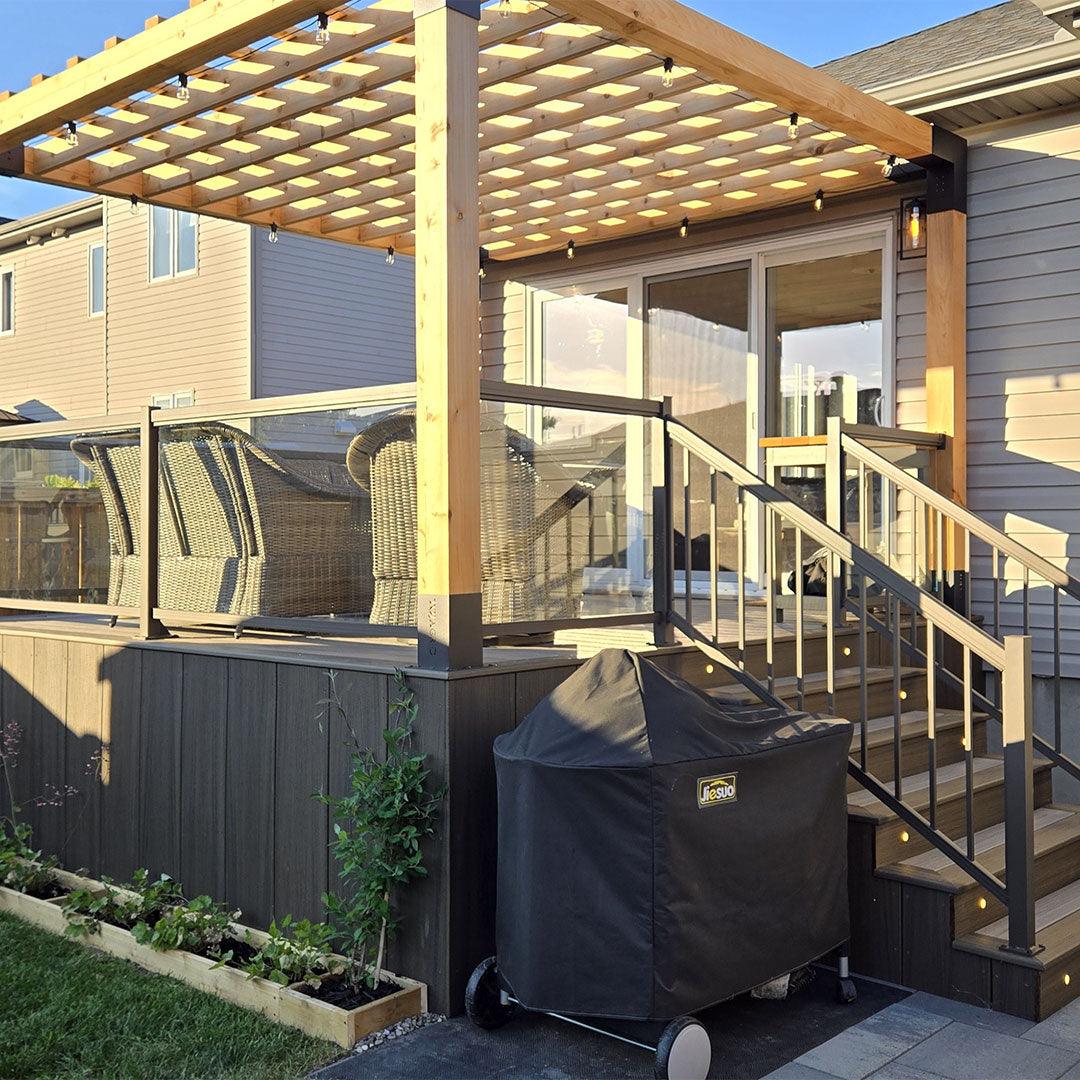 Aluminum Railing with Glass Panels - Deckify
